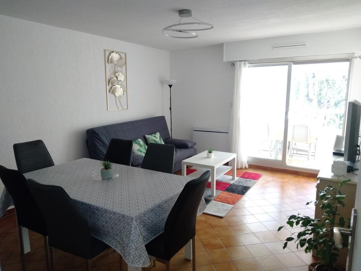 Capri Apartment Saint-Elme Exterior foto
